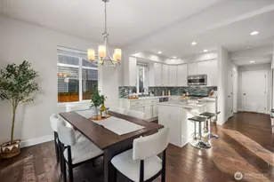 12219 NE 105th St, Kirkland, WA 98033 - Photo 9