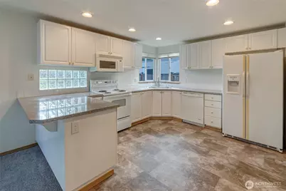 11015 37th Avenue Ct E, Tacoma, WA 98446 - Photo 11