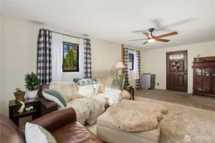 32611 SE 108th St, Issaquah, WA 98027 - Photo 3