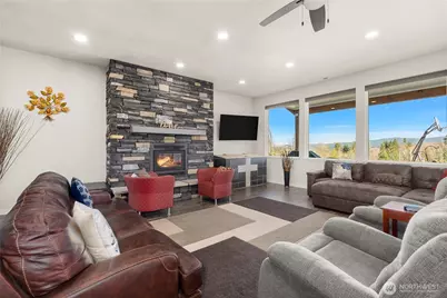 249 Burnt Ridge Road, Onalaska, WA 98570 - Photo 5