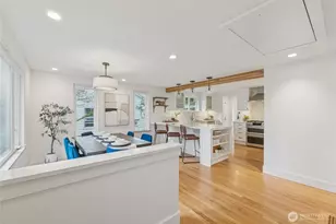 9209 20th Ave NE, Seattle, WA 98115 - Photo 11