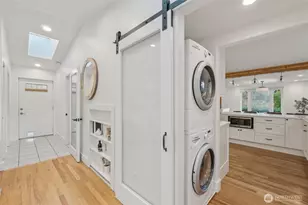 9209 20th Ave NE, Seattle, WA 98115 - Photo 13