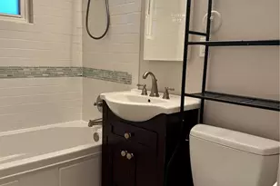 4840 Terrace Dr NE, Seattle, WA 98105 - Photo 13