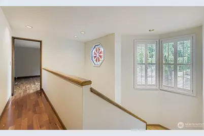 17012 SE 40th Court, Bellevue, WA 98008 - Photo 29