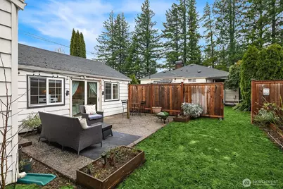 240 Janet Ave N, North Bend, WA 98045 - Photo 23