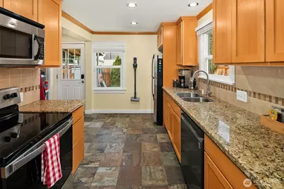 240 Janet Ave N, North Bend, WA 98045 - Photo 11