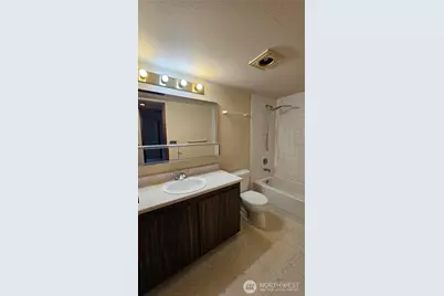 4737 W Lake Sammamish Pkwy SE #A208, Issaquah, WA 98027 - Photo 7