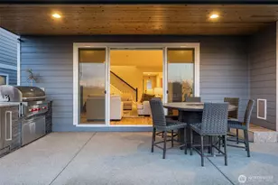 23070 SE Evergreen St, Black Diamond, WA 98010 - Photo 31