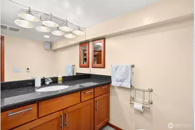 3542 43rd Avenue W, Seattle, WA 98199 - Photo 27