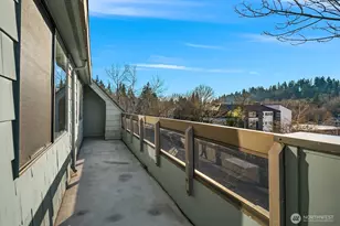 3030 80th Ave SE, Mercer Island, WA 98040 - Photo 17