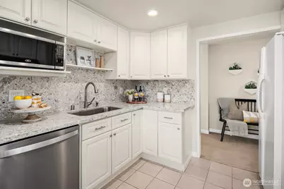 3030 80th Avenue SE #306, Mercer Island, WA 98040 - Photo 11