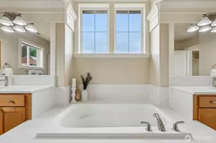 721 Lingering Pine Dr NW, Issaquah, WA 98027 - Photo 31