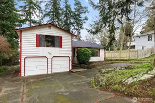 2681 Olympic Dr, Oak Harbor, WA 98277 - Photo 1