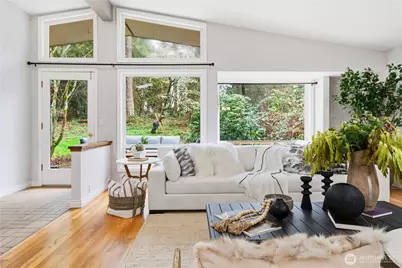 2431 Evergreen Point Rd, Medina, WA 98039 - Photo 21