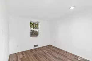 107 E Section St, Mount Vernon, WA 98273 - Photo 15