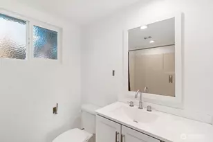 107 E Section St, Mount Vernon, WA 98273 - Photo 13