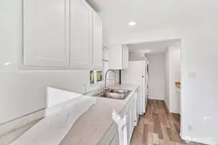 107 E Section St, Mount Vernon, WA 98273 - Photo 11