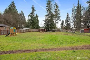 16503 Village Dr SE, Rainier, WA 98576 - Photo 19
