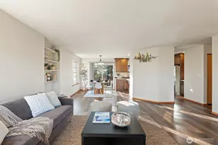 2209 25th St, Anacortes, WA 98221 - Photo 9