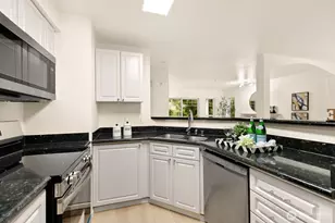 18501 SE Newport Way, Issaquah, WA 98027 - Photo 11