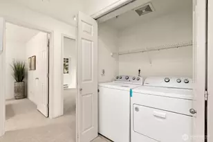 18501 SE Newport Way, Issaquah, WA 98027 - Photo 19