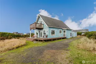 1272 Cutlass Ct, Ocean Shores, WA 98569 - Photo 1