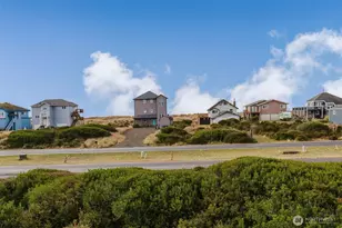 1272 Cutlass Ct, Ocean Shores, WA 98569 - Photo 31