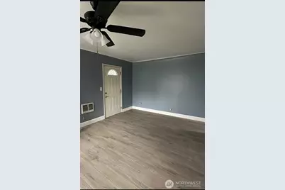 712 S 10th Street, Sunnyside, WA 98944 - Photo 5