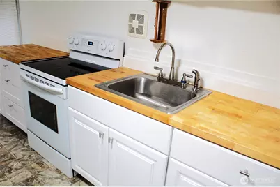 119 N Samish Way #30, Bellingham, WA 98225 - Photo 5