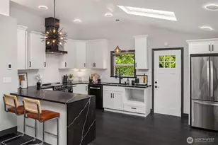 1403 SW Thistle St, Seattle, WA 98106 - Photo 35