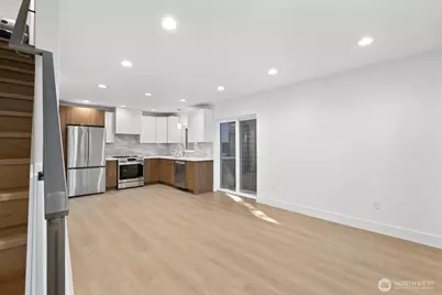 2349 NE 127th Street #B, Seattle, WA 98125 - Photo 3