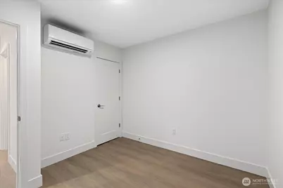 2349 NE 127th Street #B, Seattle, WA 98125 - Photo 17