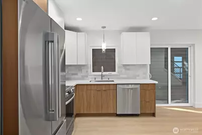 2349 NE 127th Street #B, Seattle, WA 98125 - Photo 9