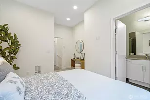 12526 15th Ave NE, Seattle, WA 98125 - Photo 15