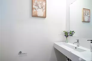 12526 15th Ave NE, Seattle, WA 98125 - Photo 13