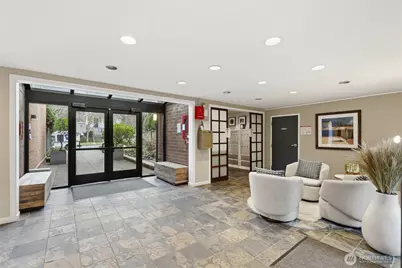 275 W Roy Street #412, Seattle, WA 98119 - Photo 21