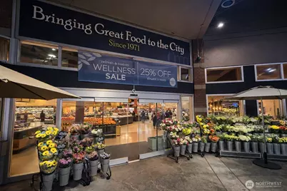 275 W Roy Street #412, Seattle, WA 98119 - Photo 31