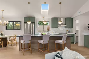 11503 Bartlett Ave NE, Seattle, WA 98125 - Photo 13