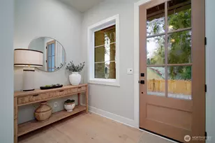 8722 128th Ave NE, Kirkland, WA 98033 - Photo 3