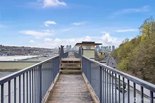 655 Crockett St, Seattle, WA 98109 - Photo 25