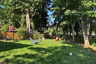 15215 Larch Way, Lynnwood, WA 98087 - Photo 3