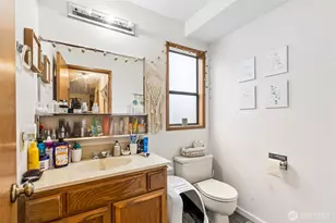 15215 Larch Way, Lynnwood, WA 98087 - Photo 11