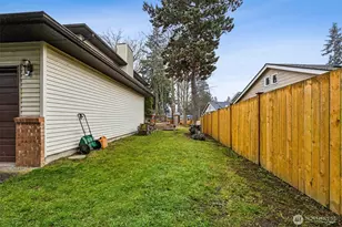 15215 Larch Way, Lynnwood, WA 98087 - Photo 29