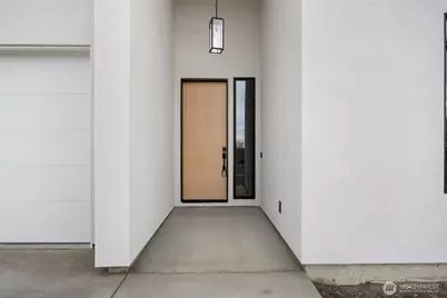 501 S Sand Dune Road, Moses Lake, WA 98837 - Photo 3