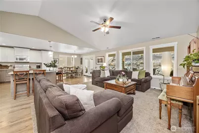 479 Spring View Place, Chelan, WA 98816 - Photo 13