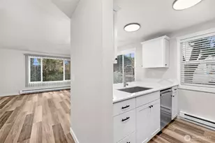 1302 Chestnut St, Everett, WA 98201 - Photo 3