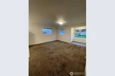 903 Howard Street, Raymond, WA 98577 - Photo 3