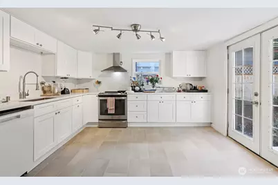 1113 33rd Avenue S, Seattle, WA 98144 - Photo 9