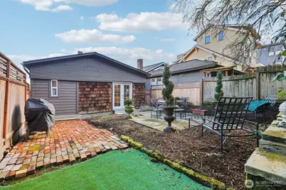 1113 33rd Avenue S, Seattle, WA 98144 - Photo 25