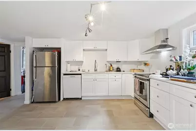 1113 33rd Avenue S, Seattle, WA 98144 - Photo 11